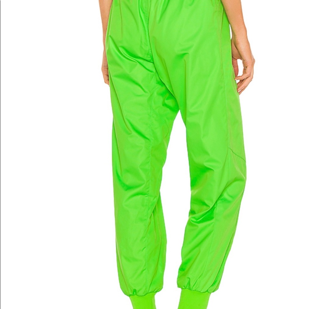 NSP Pant in Vapor Green, Green Strike & White
nike - Picture 3 of 4
